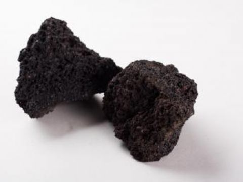 Batu Apung Hitam (4-6 cm)